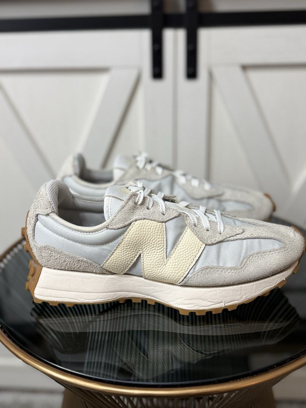 New Balance 327 Women’s Size 9 Sneakers Shoes Sea Salt Sandstone Suede WS327BG